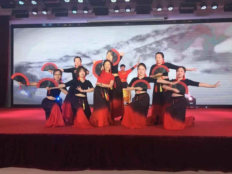 144720635.jpg 12.webp.jpg